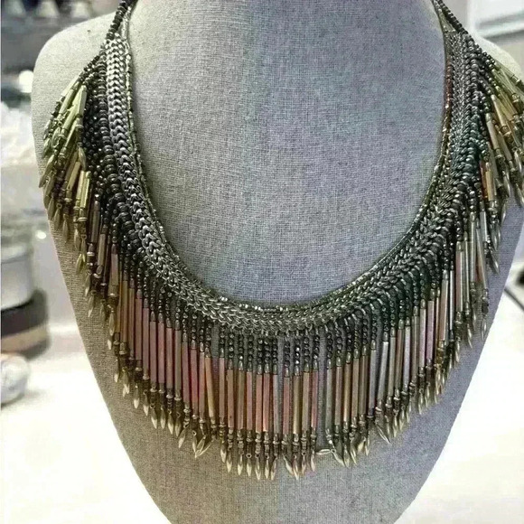 Stella & Dot fringe necklace gold and silver. - Picture 2 of 4